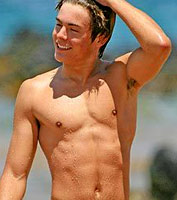 Zac Efron nude